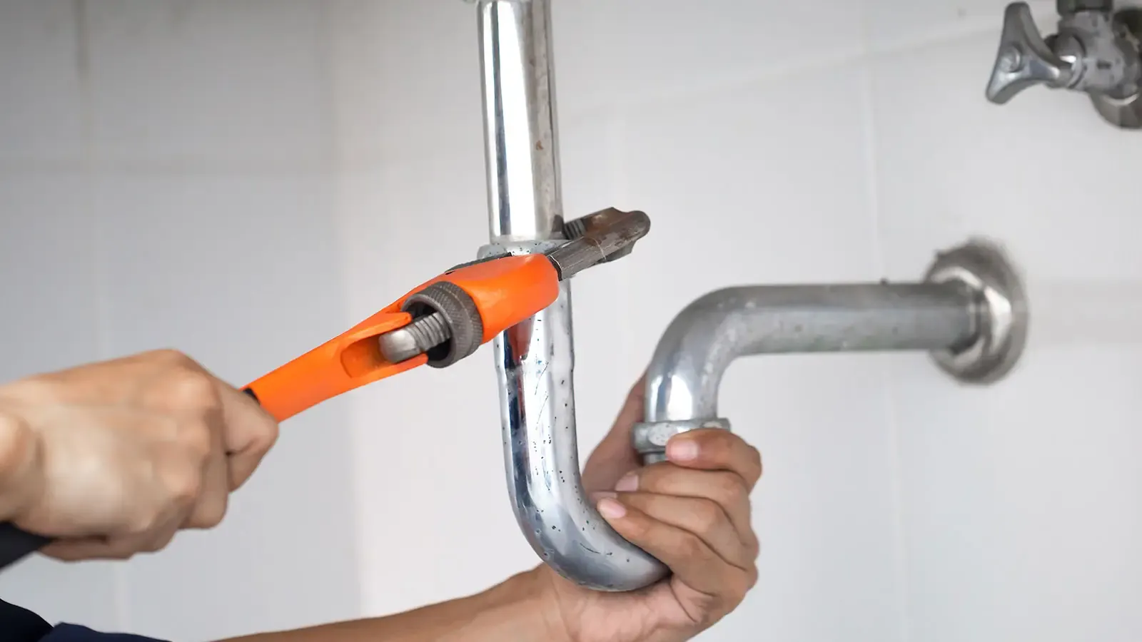 Water-efficient fixtures Water-efficient fixtures